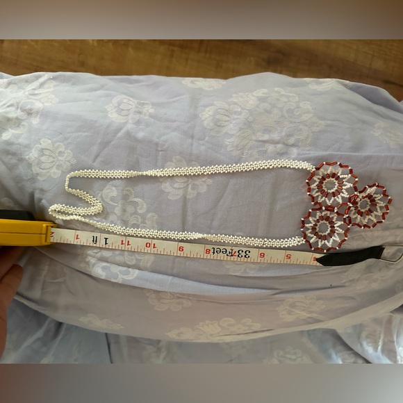 handmade Beaded blossom necklace - Picture 4 of 4